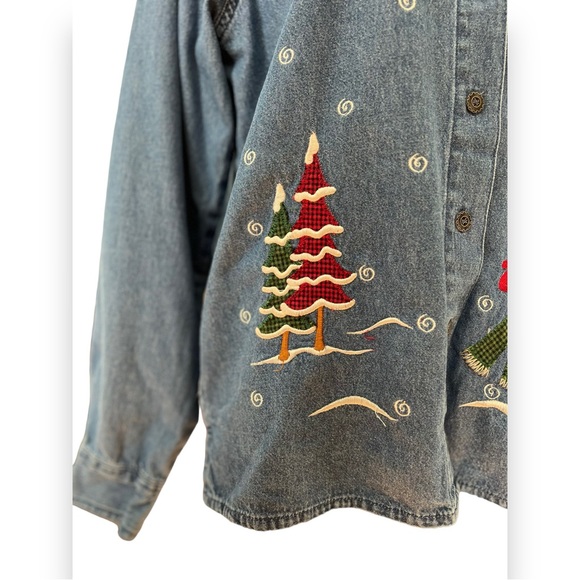 VTG Decorated Originals | Button Down Holiday Winter Jean Shirt - Picture 4 of 13